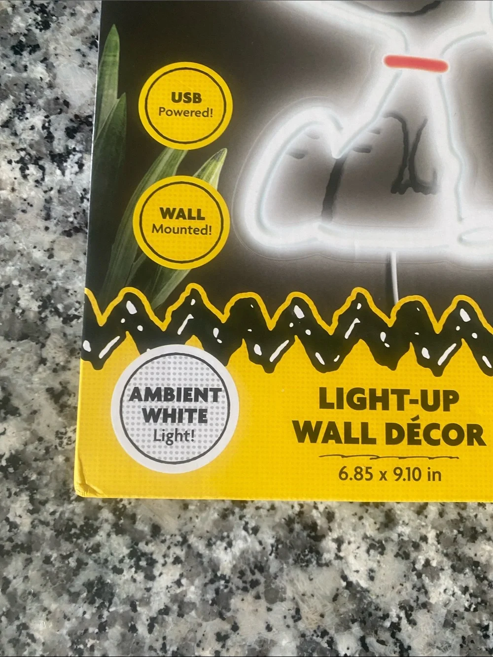 NWBOX Peanuts Snoopy Light-Up Wall Décor